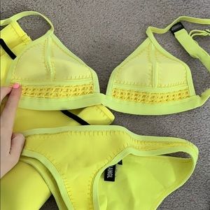 Triangl suit with bag